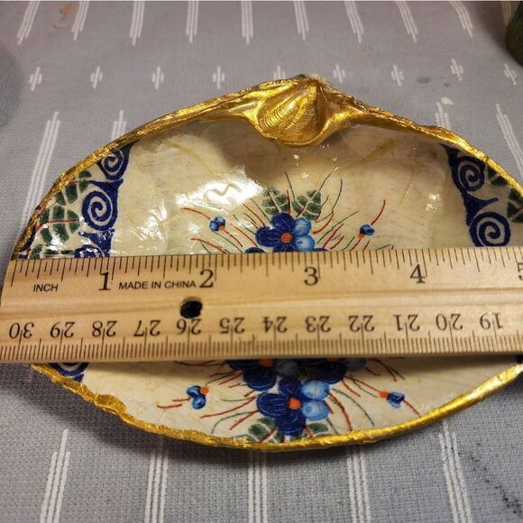 DECOUPAGE CLAM SHELL DECOUPAGE BLUE FLOWERS & PRINT TRINKET DISH - Picture 8 of 10